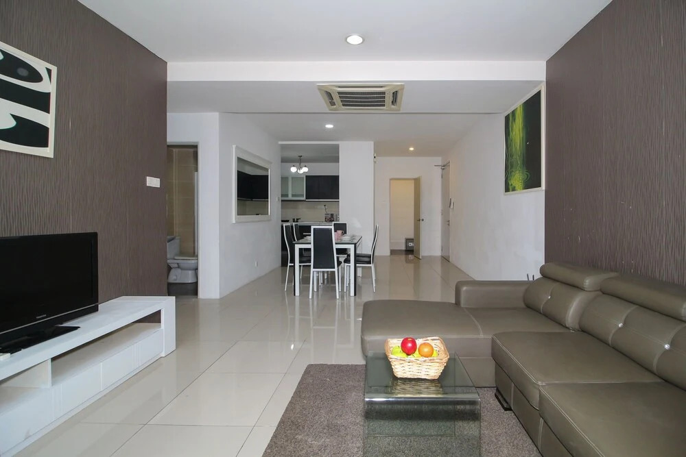 OYO Home 572 Classy 2 Bedroom Taragon Puteri
