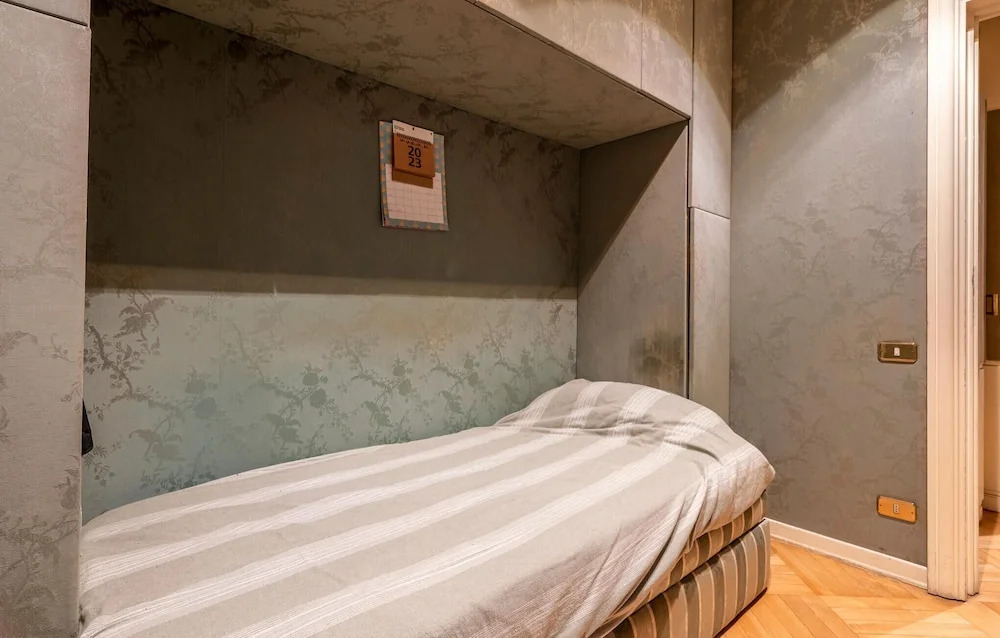 Stunning Apartment in Roma With Wifi and 2 Bedrooms