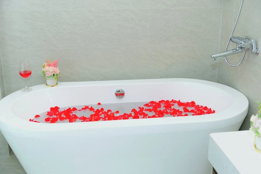 Hera Luxury Hotel
