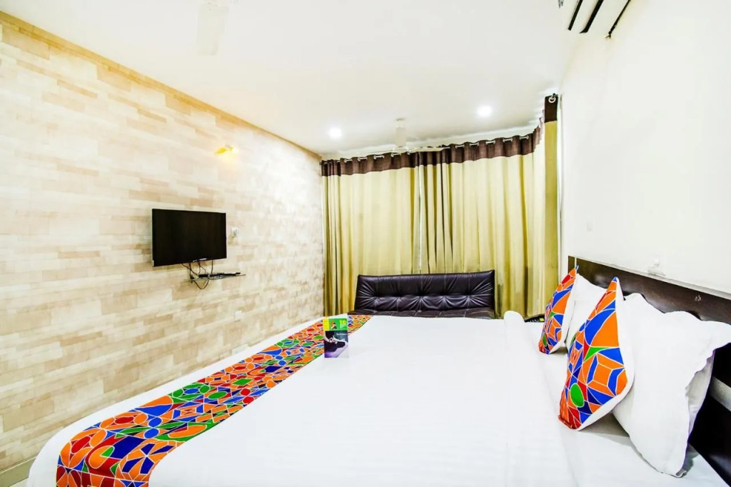Fabhotel Pride Inn