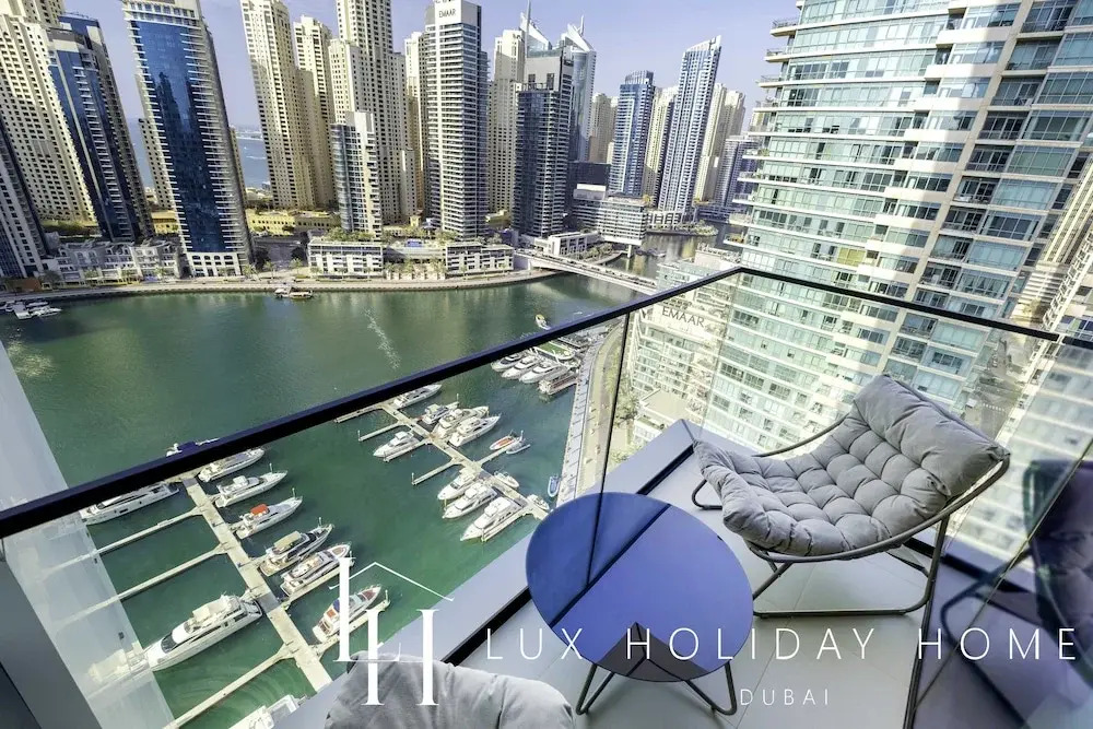 LUX  The Vida Marina Residence 3