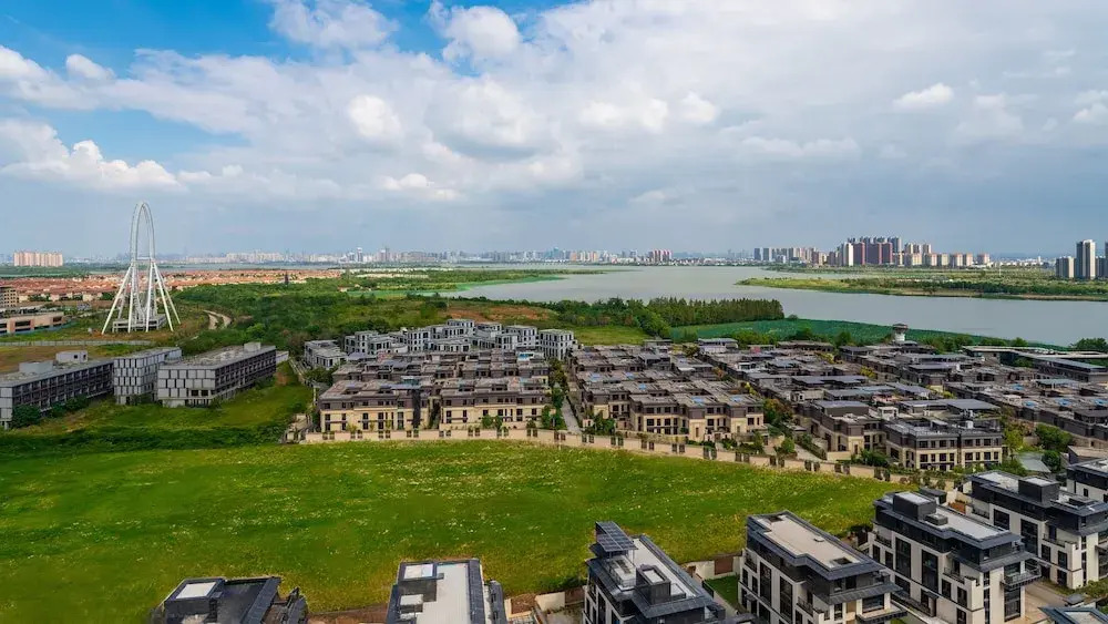 Holiday Inn Wuhan Houguan Lake by IHG