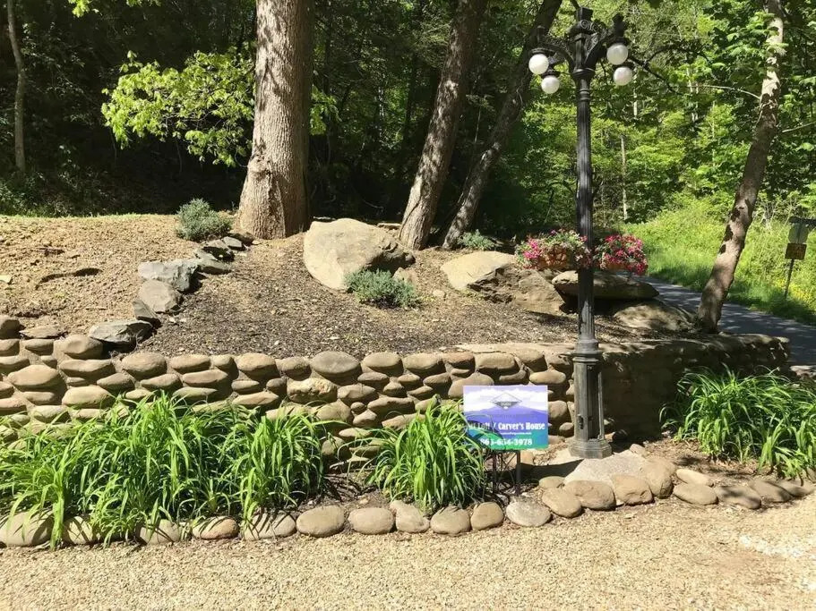 The Carver's House