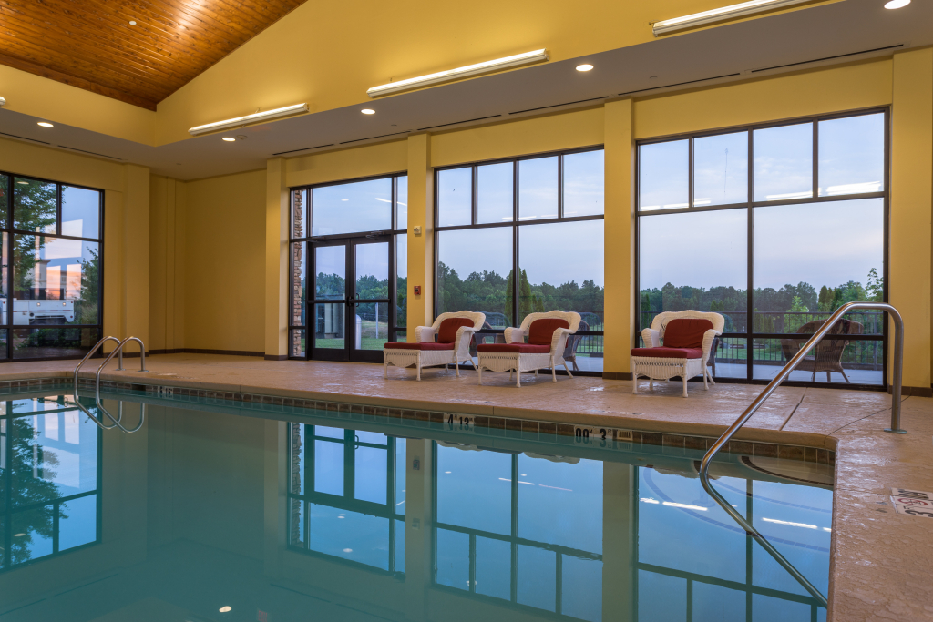 Holiday Inn Express & Suites Lexington North West-The Vineyard by IHG