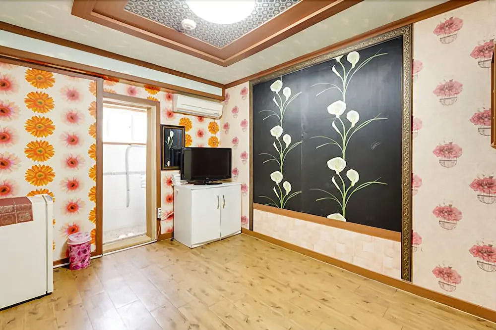 Ganghwadopinery Pension