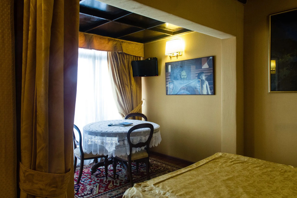 Canova Rooms in Spanish Steps