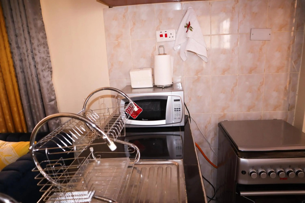 Tom Mboya Estate - Fast WI-FI, Netflix and Parking 1Br Apartment in Kisumu Town