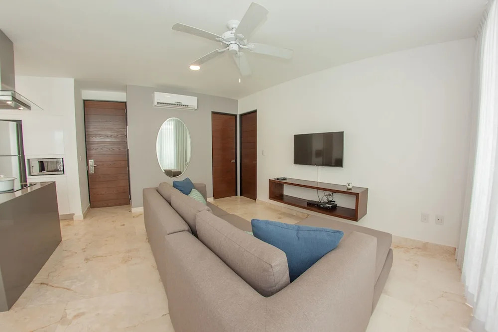 Anah Downtown DT 301
