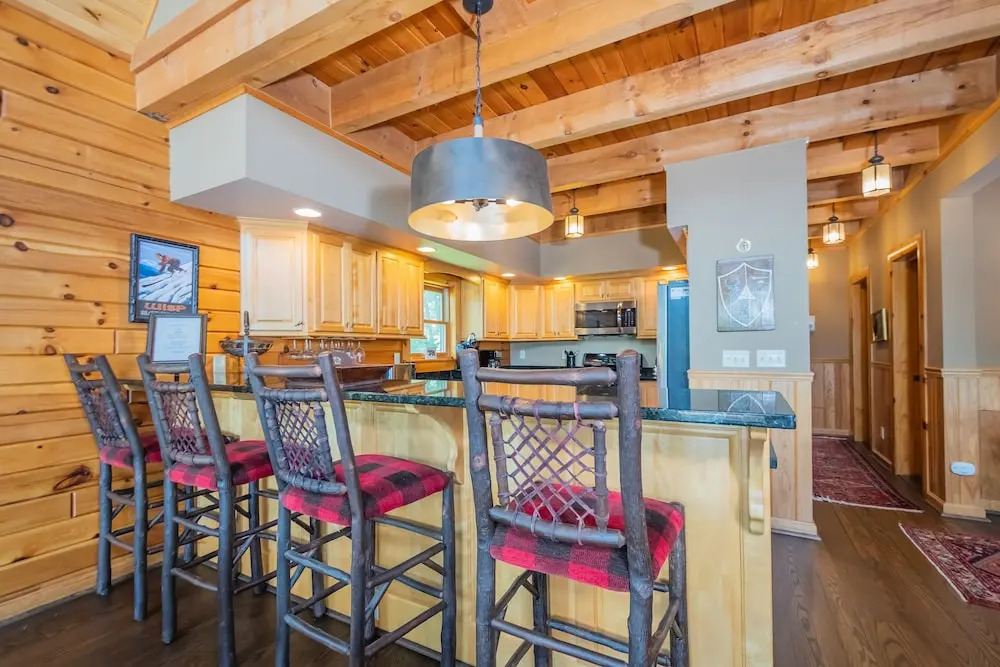 Bear Hollow Lodge