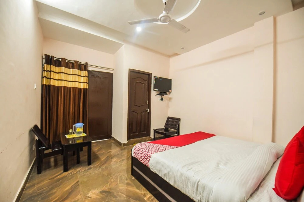 OYO Flagship 13855 Hotel Green Hills