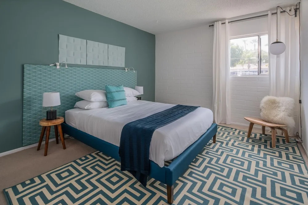 2BR Scottsdale Apartment by WanderJaunt