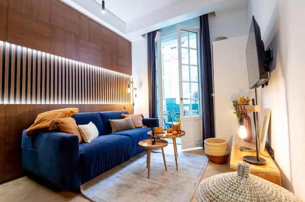 Superbe studio balcon Plage/ Prom. des Anglais 103