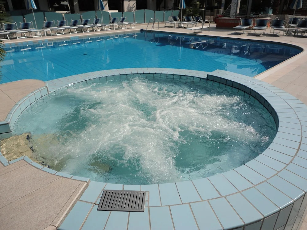 Hotel Paris Resort
