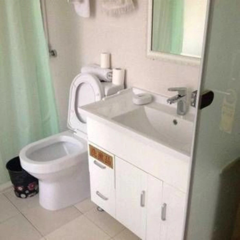 Q+ Shijia Huixuan Hotel