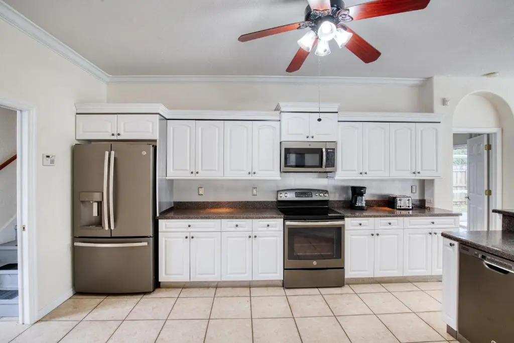 Palm Paradise with Heated Saltwater Pool - 10 min to the Beach