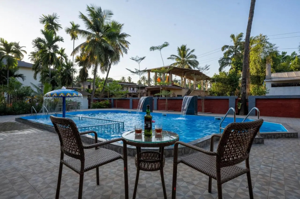 VITS Select Casuarina Diveagar