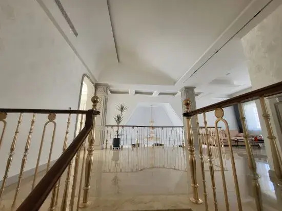 Yiran Hotel