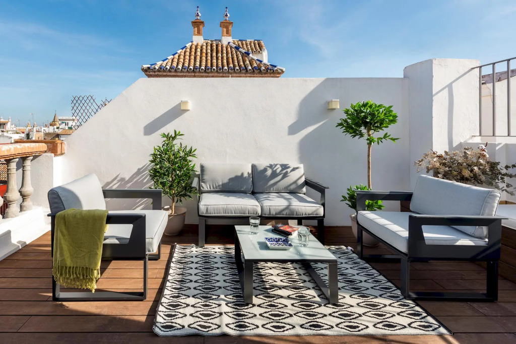 Fantastic penthouse with private terrace. Francos Entretejas I