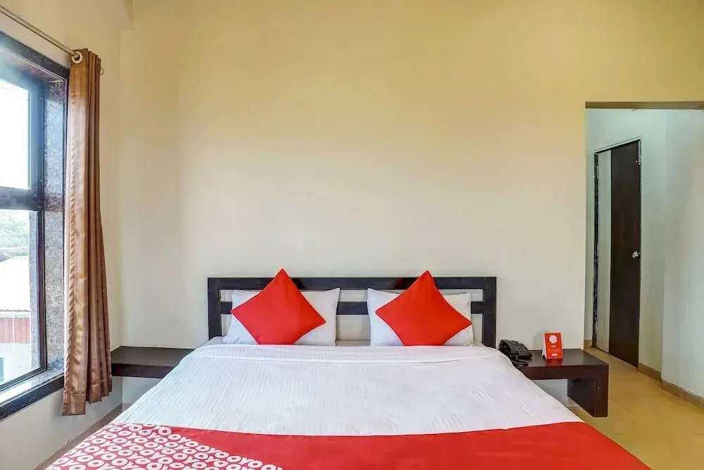 Hotel Vhyomaan by OYO Rooms