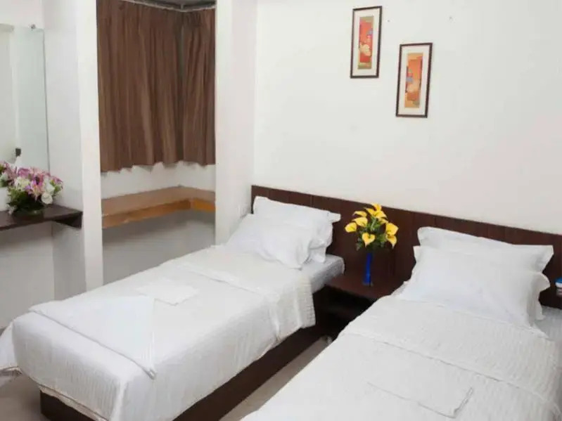 Cosmos Luxury Service Apartment
