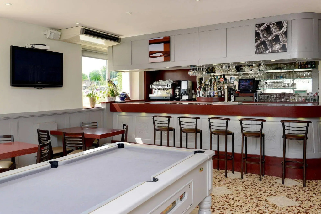 Logis Auberge du Relais - Hôtel & Restaurant