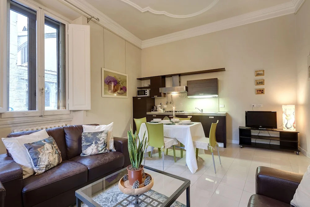 Accademia Suite in Prime Location