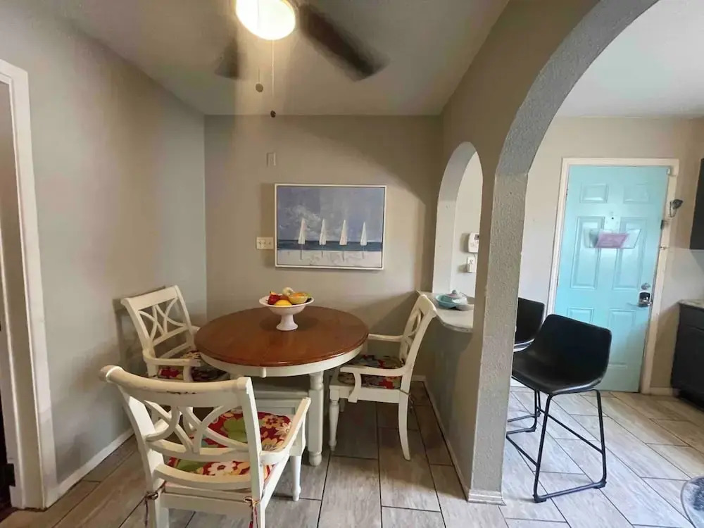 1BR Apartment in Historic Galveston