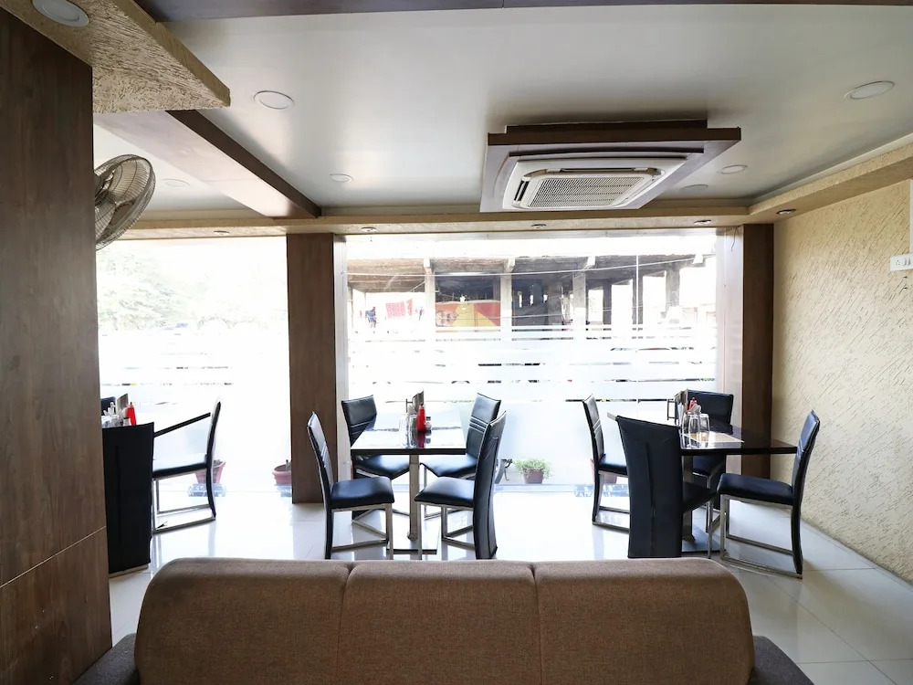 Hotel O Ganpati