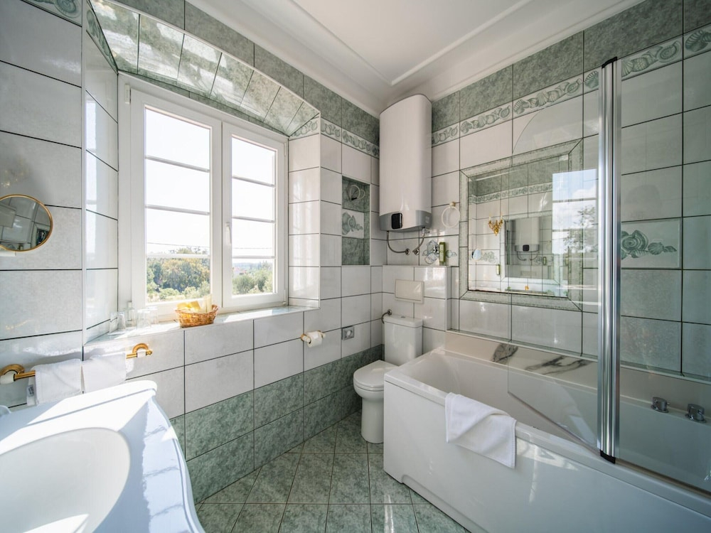 Villa in Čilipi near Dubrovnik with Pool