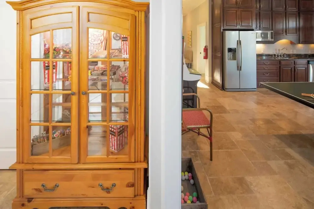 Flip Flop Therapy by Avantstay Lakefront Home w/ Game Room & Dock Access