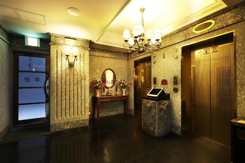 Bucheon SR Hotel