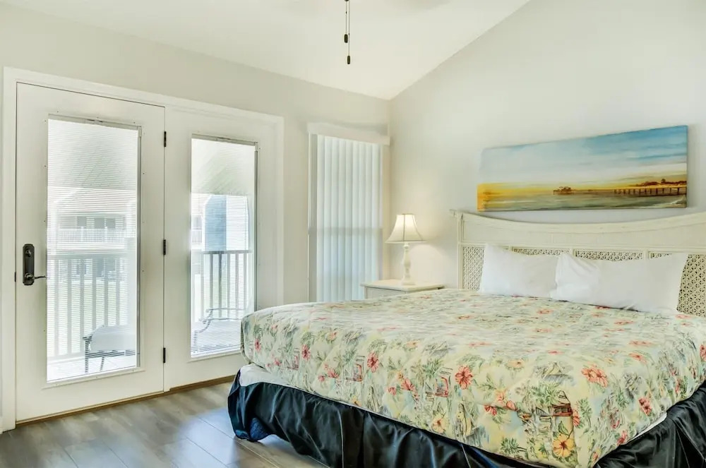 5 C, Three Bedroom Townhome