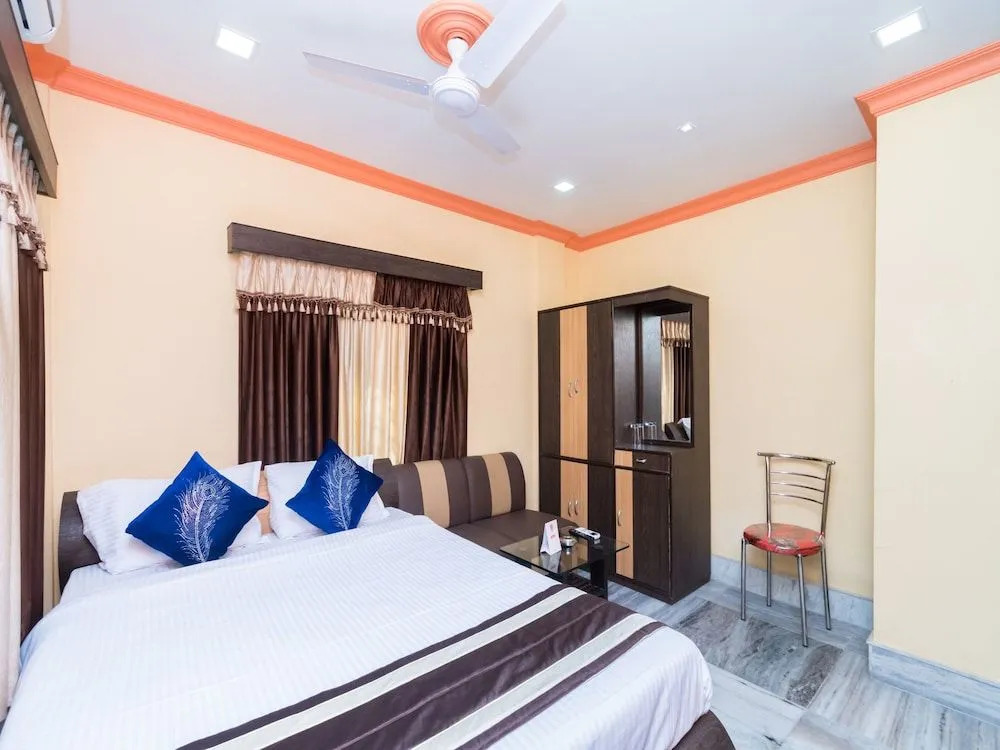 OYO Flagship 10079 Rainbow Guest House