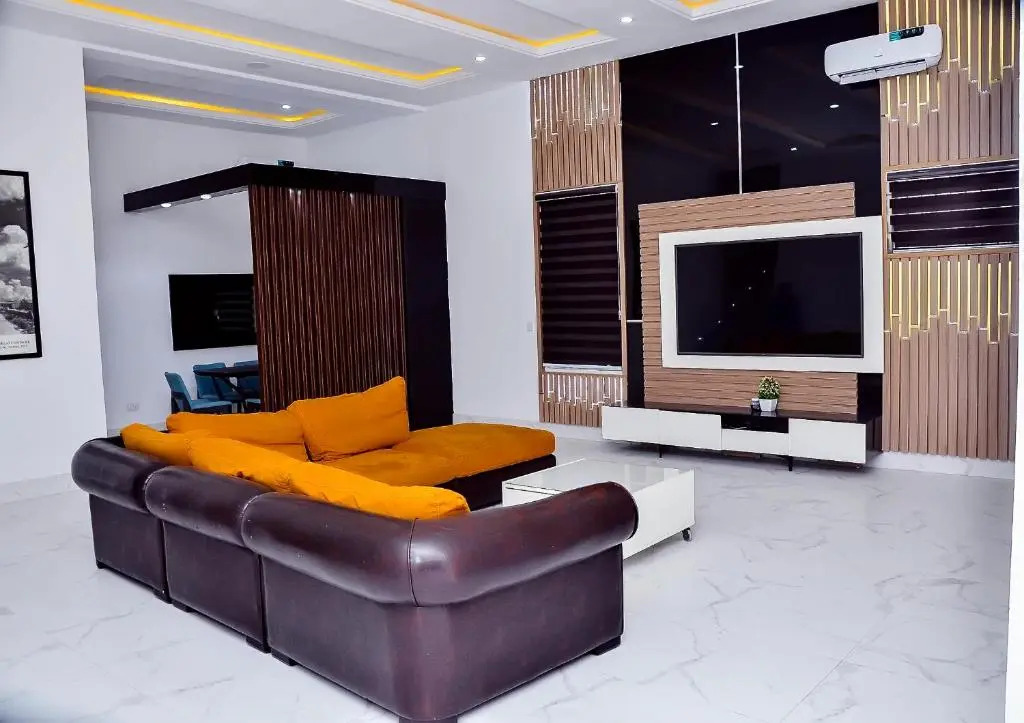 Well Furnished Luxury 1 Bedroom @ America Luxury Extended Stay