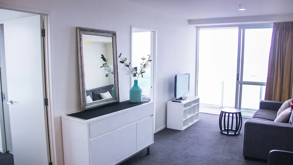Semi Penthouse in Quadrant