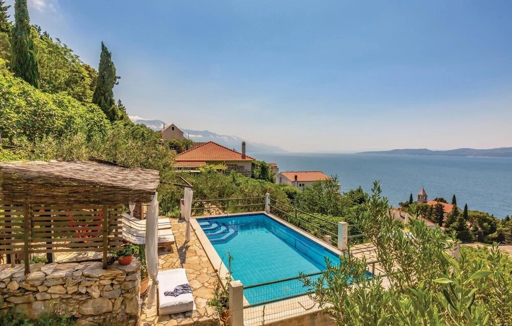 Holiday Home Mimice 21 With Outdoor Swimmingpool