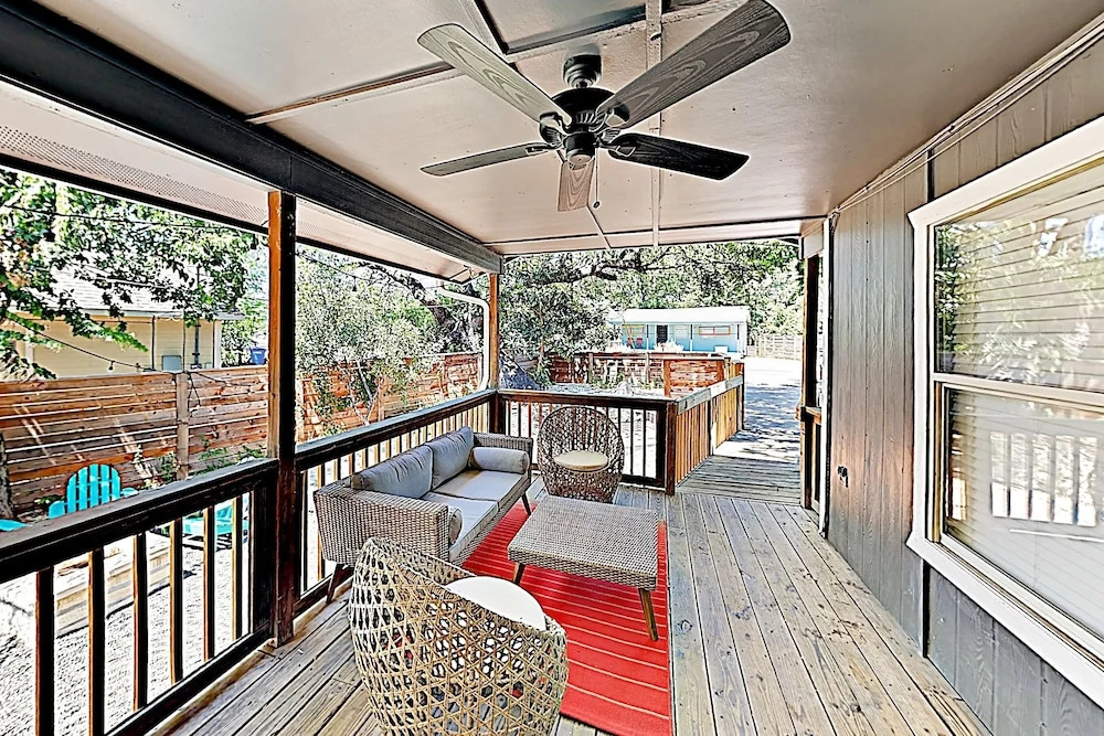 1184 Austin - 3 Br Home