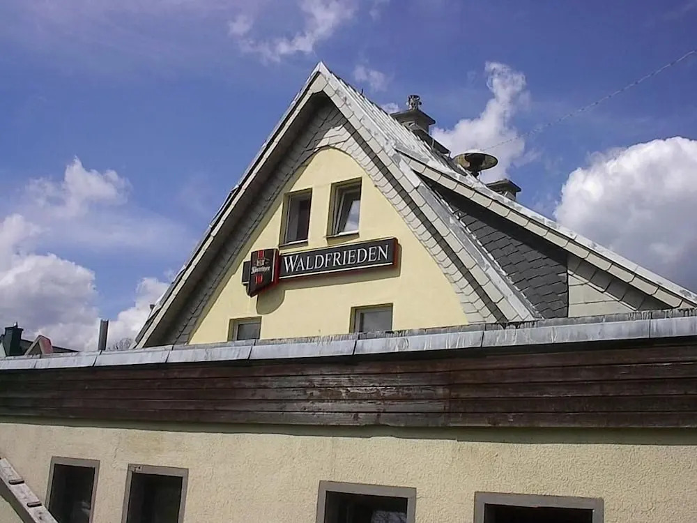 Pension & Gaststätte Zum Waldfrieden