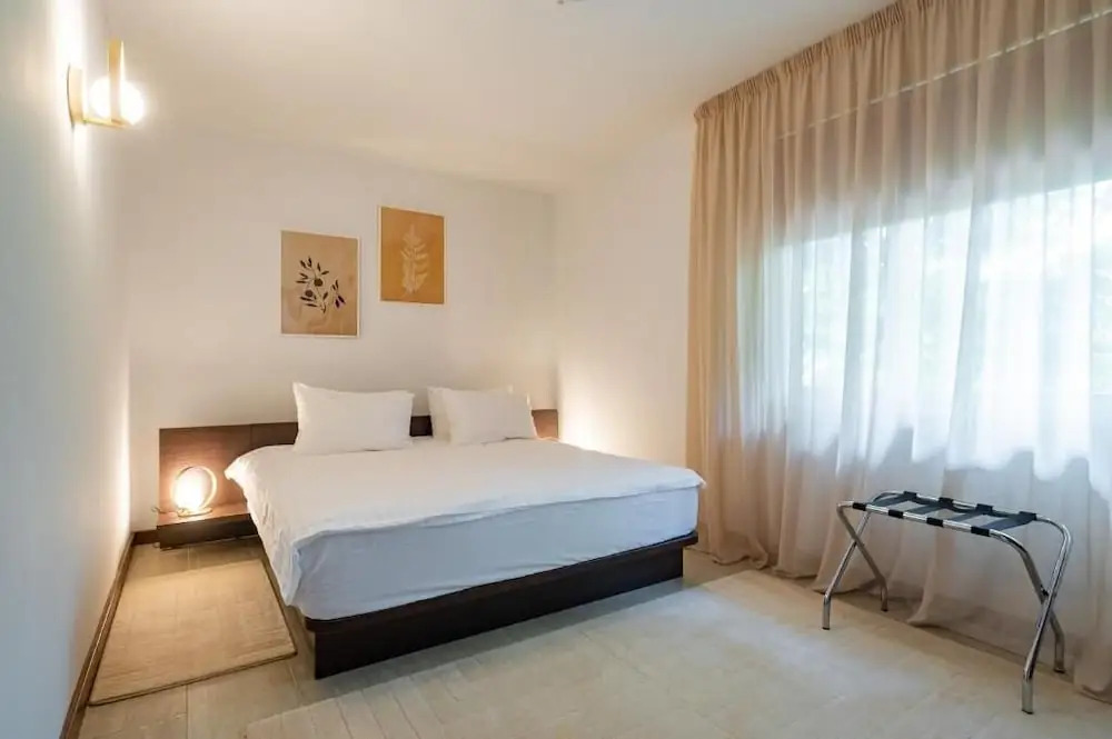 Epico Seafront & Garden Apartments