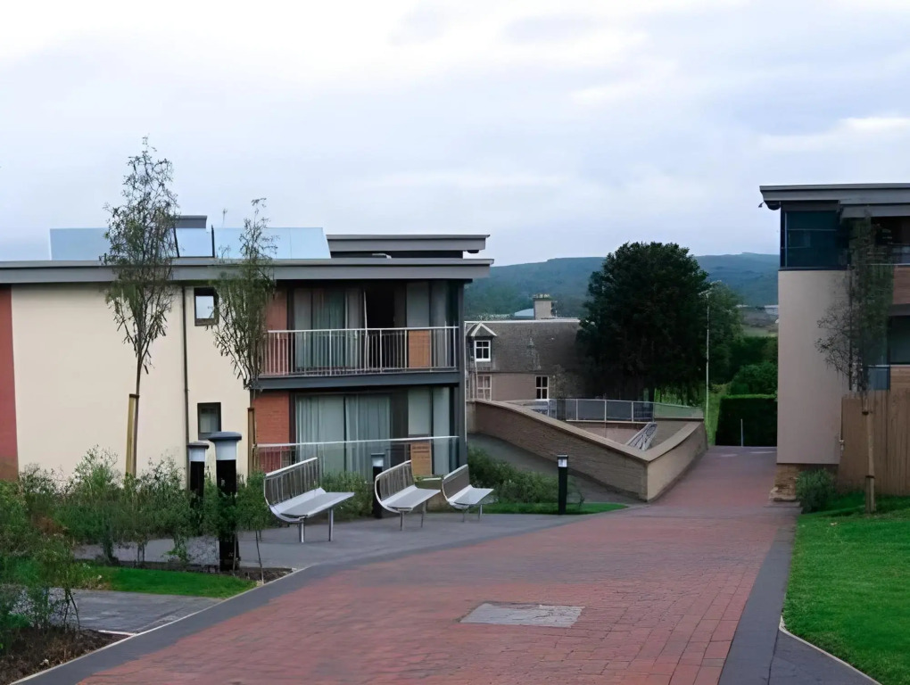 Perth Youth Hostel and Apartments