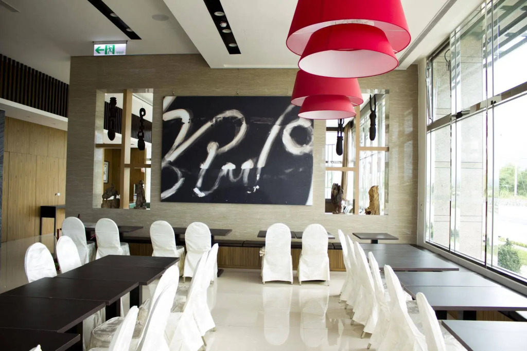 Naruwan Galaxy Hotel