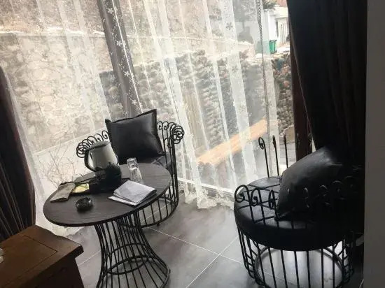 Yitang Yizhai Hot Spring Hotel