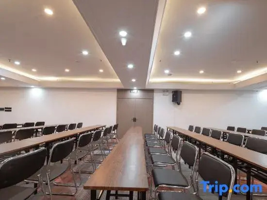 Wuzhou Ziyunge Homestay