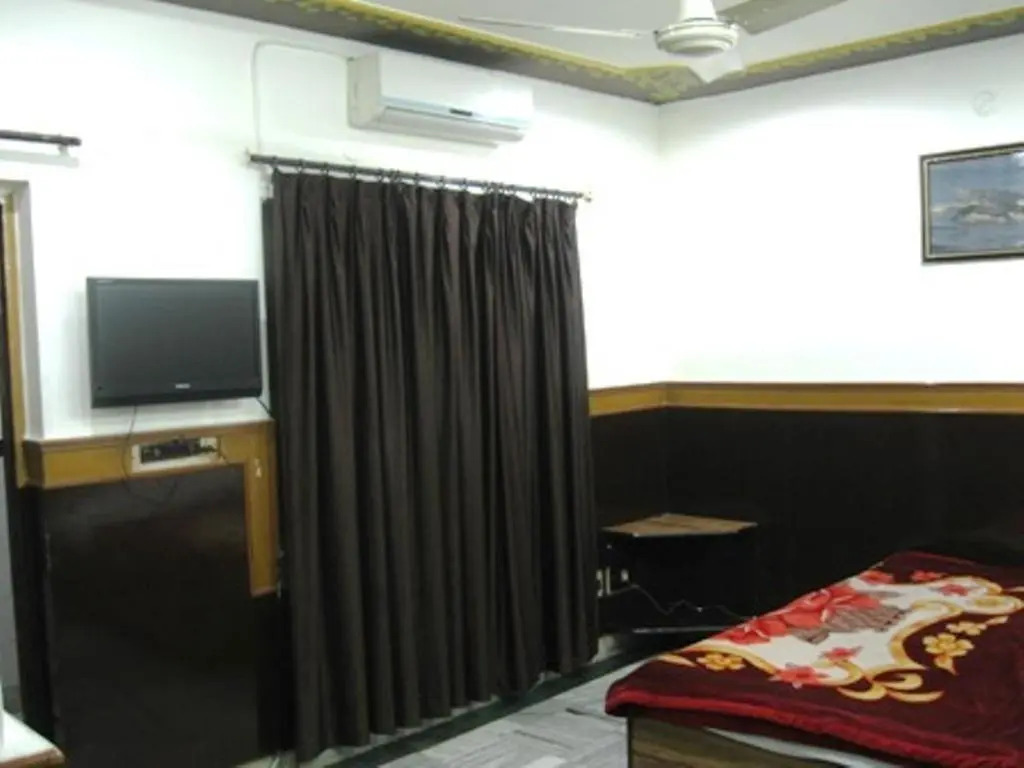 Hotel Ajay International