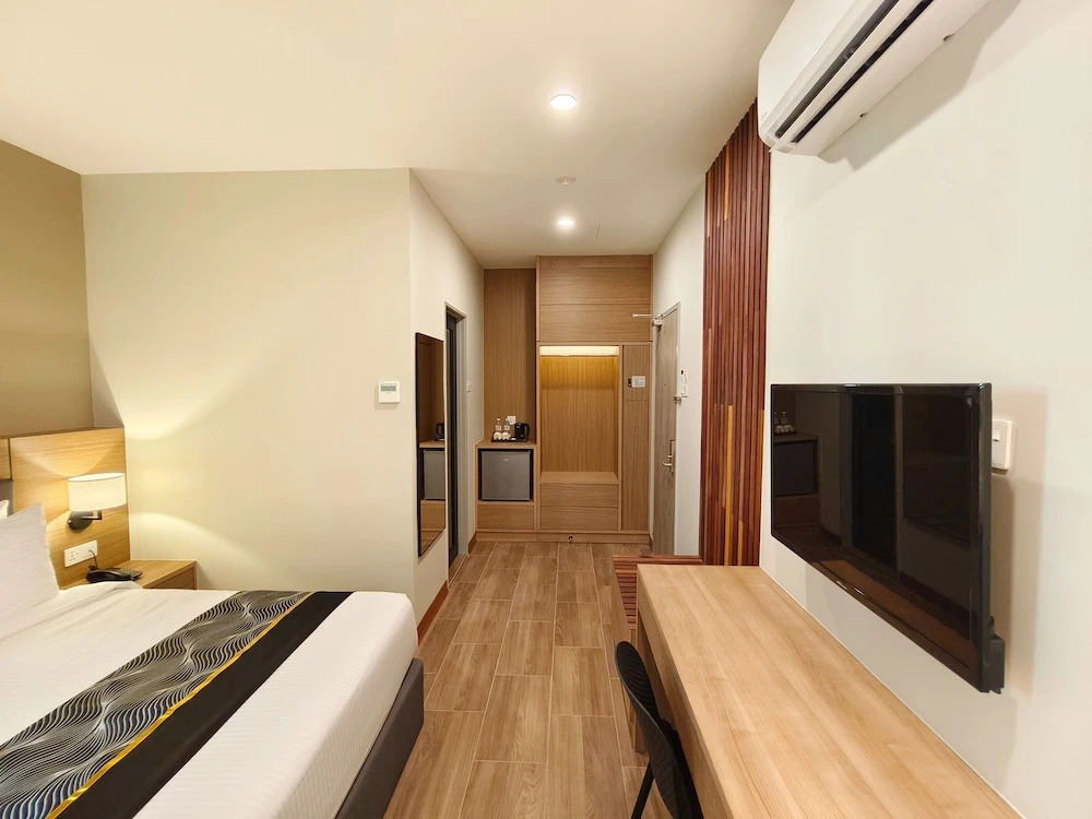 ZOOM HOTEL