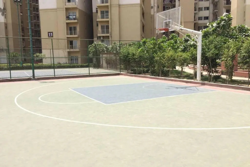 Luxurious Entire Suites/Studio Apt nearDelhi Noida