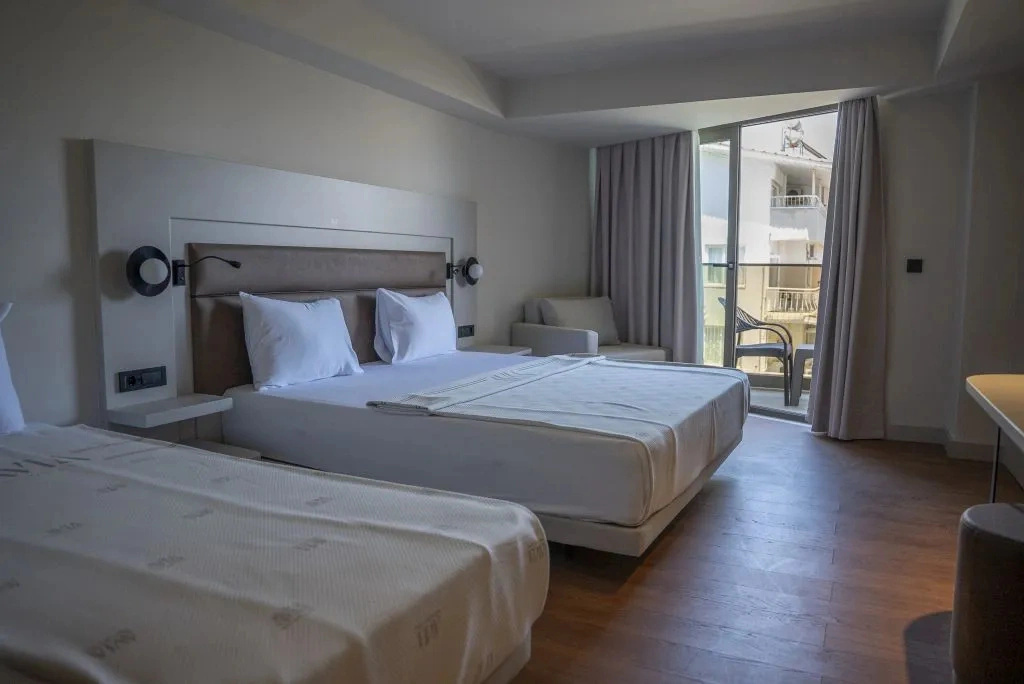 Avia Resort & Spa