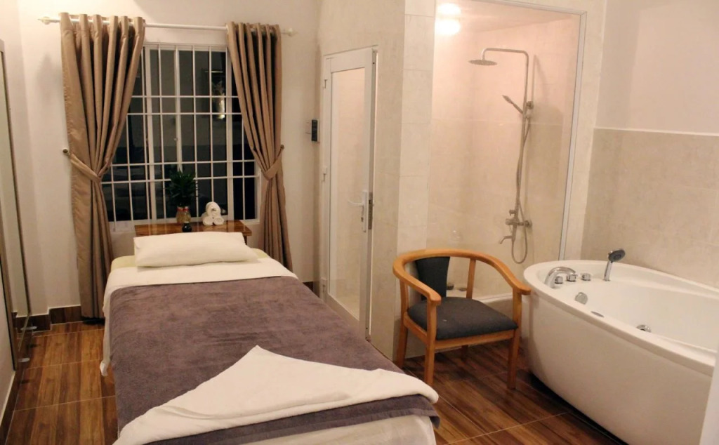 Aroma Hotel & Spa