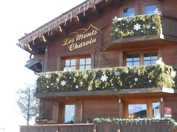 Les Monts Charvin