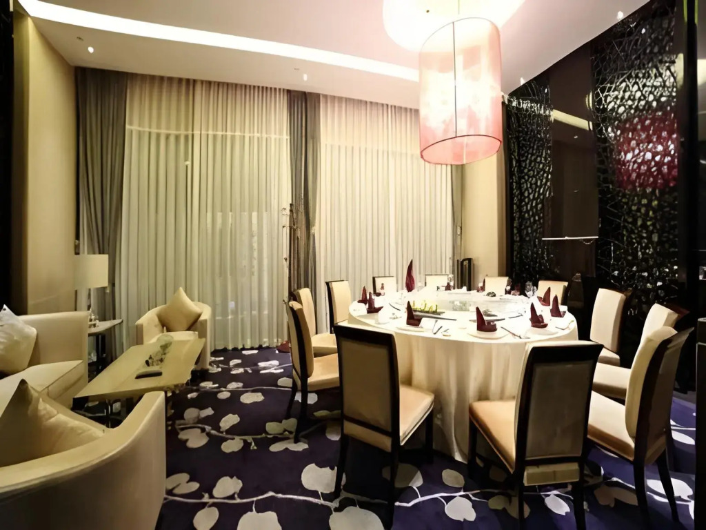 Ningbo East Harbour Hotel